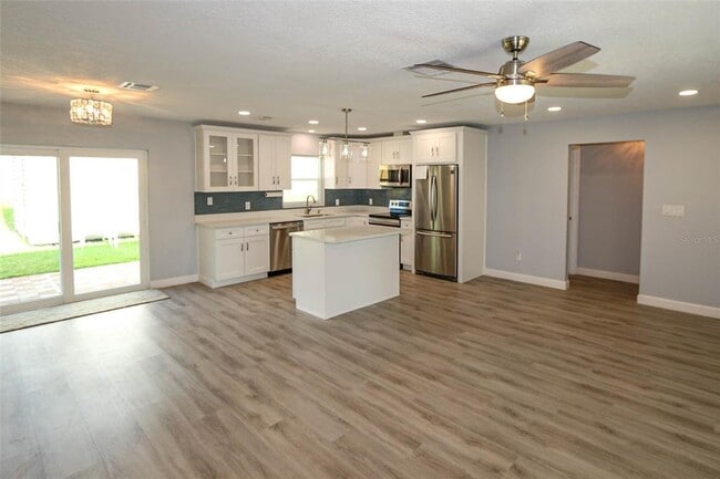 1444 Overcash Dr