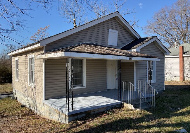Building Photo - Two bedroom home in Gastonia