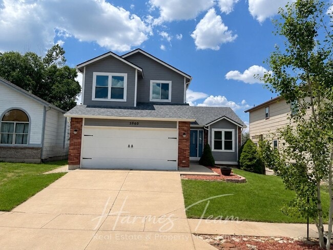 Building Photo - 4 Bed 4 Bath Home in School District 11