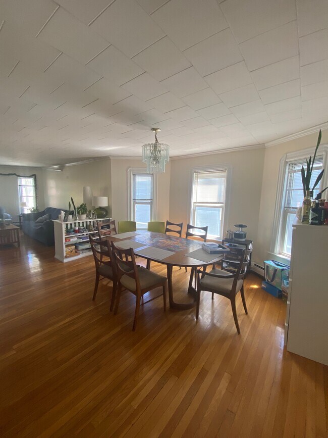 33 Winslow Ave Unit 2