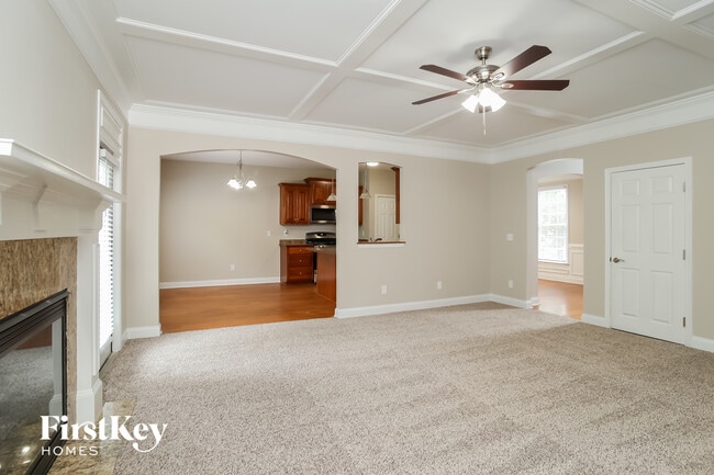 Photo - 522 S Fortune Way