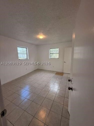Photo - 8835 SW 27th St