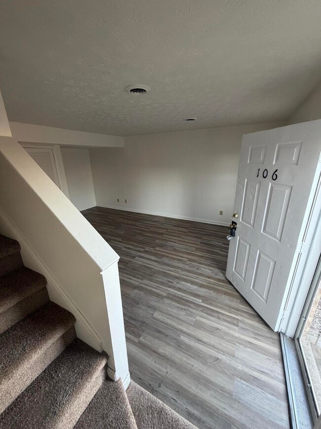 Photo - 106 Heritage Dr