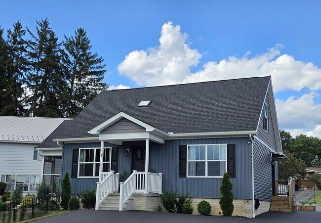 Photo - 2114 Pine View Dr