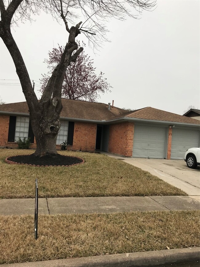 11519 Bickwood Dr