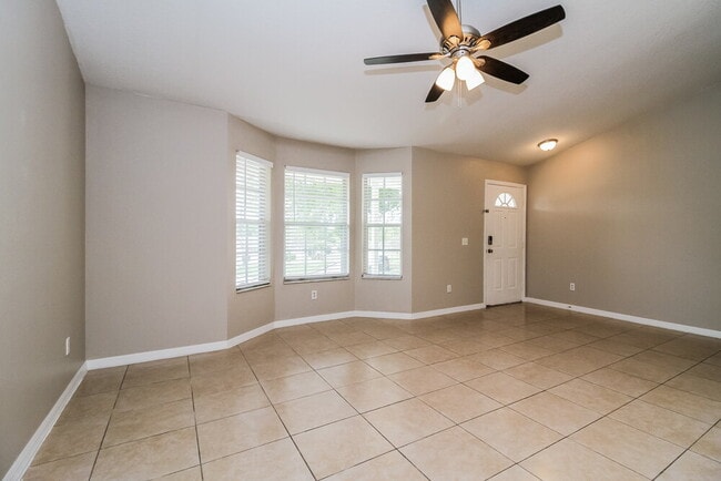 Photo - 301 Morningview Dr