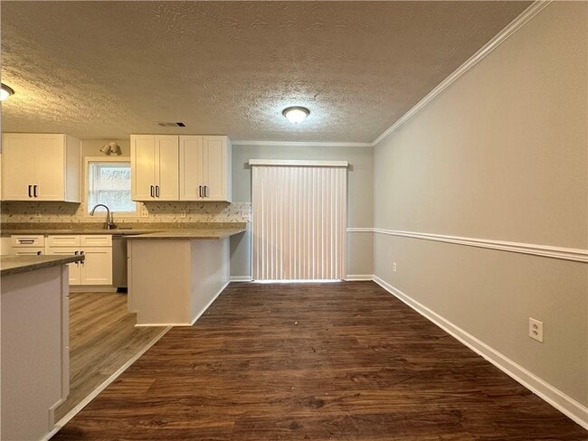 Photo - 3243 River Oak Pl