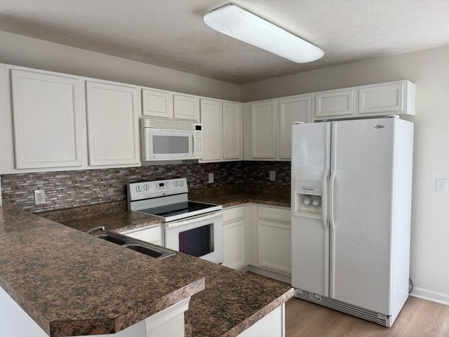 Photo - Great 2BR Townhome in Bellevue