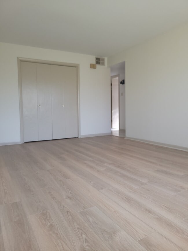 Living Room - 3166 W Meadow Lane Dr Unit #13