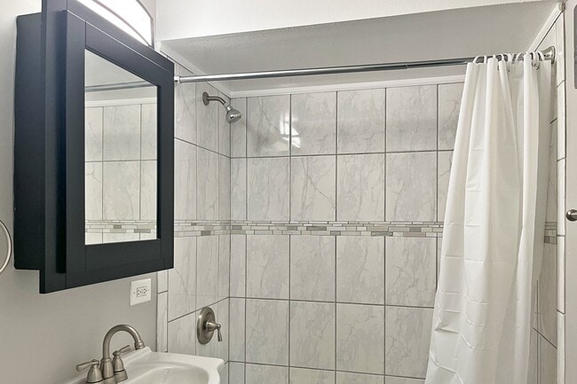 Photo - 921-923 Garfield