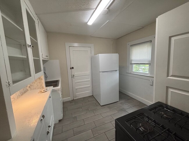 Photo - 72 Virginia Ave Unit 2