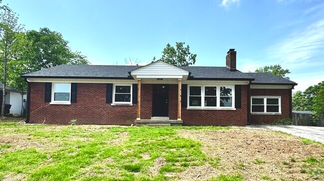 Building Photo - 1821 Blue Ridge Dr Rental