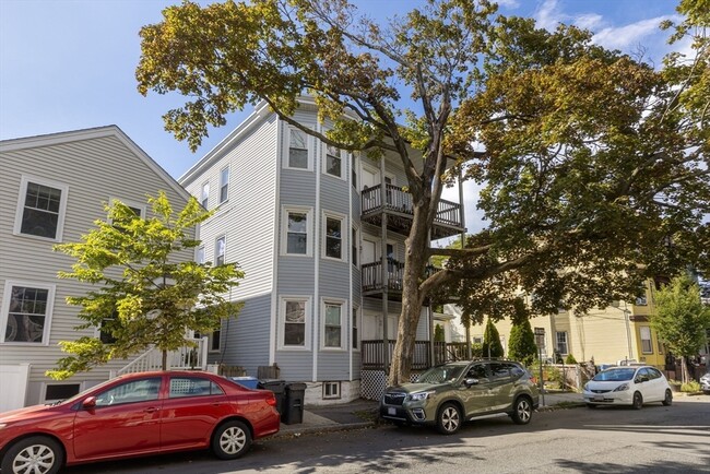 Photo - 235 Webster Ave Apartamento Unidad 1