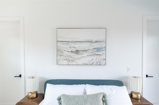 Photo - 319 Wilmot Rd