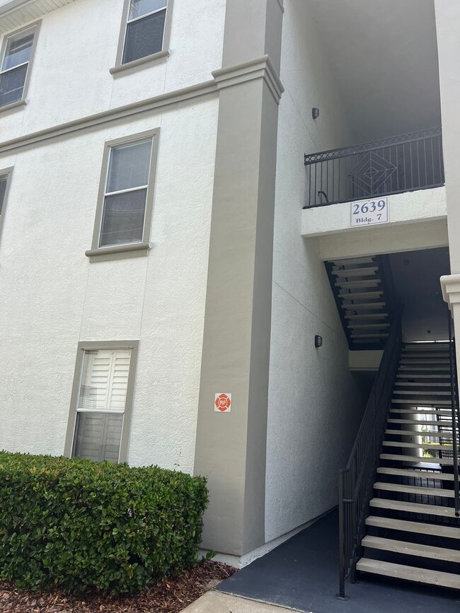 Building Photo - Maitland Area 2/2 Condo with Water View Unit 201