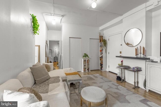 Photo - 1324 Locust St Unit 1603