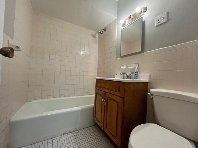 Photo - 186 Lembeck Ave Unit 1L