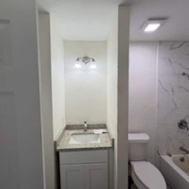 Photo - Beautiful newly remodeled 2/1 apartment!