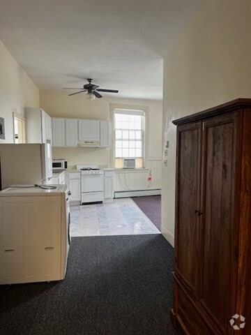 Building Photo - 1334 Massachusetts Ave Unit 2 Rental