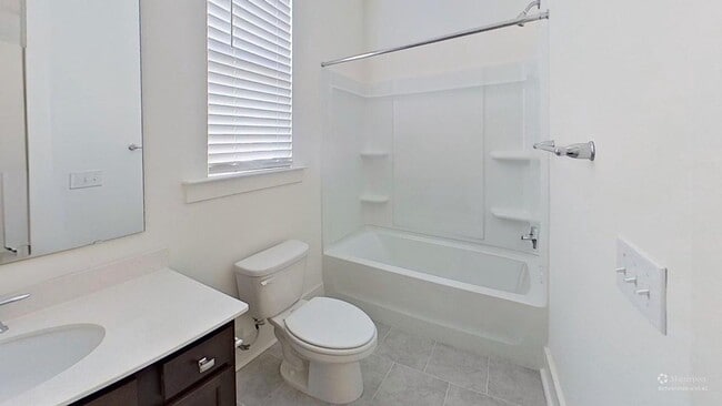 Photo - 4 bedroom / 3.5 bath home in Ravenel, SC