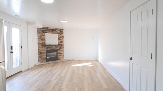 Photo - 1627 E Canyon Dr Apartment Unit South Weber