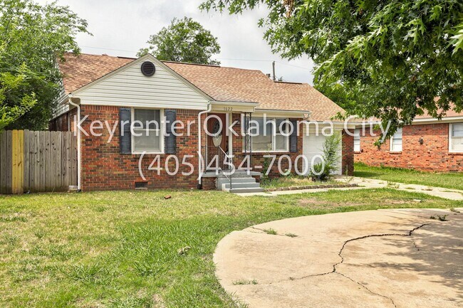 Photo - Move-In Special *1/2 Your First Month's Rent* Wonderful 3BD/2BD Home minutes away from Quail Spri...