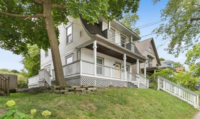 Photo - 3 Bed 1 Bath in Eastown