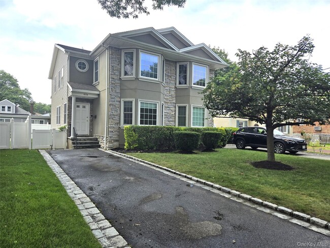 63 Dunwood Rd