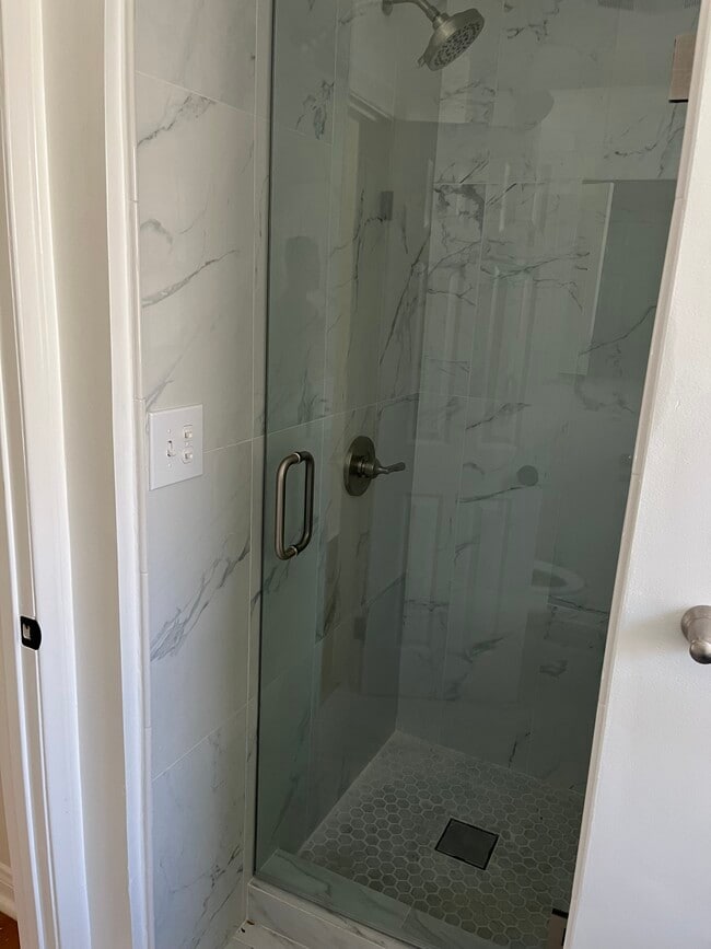 Photo - 2510 Glen Green St