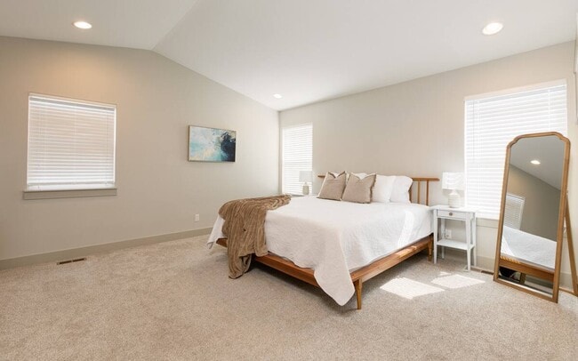 Photo - 913 Columbine Ave