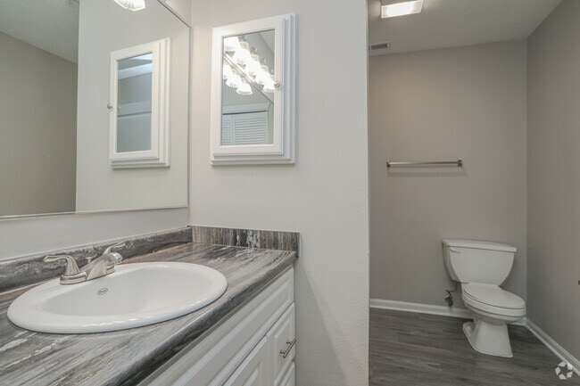 2 BR, 1 BA - Bathroom