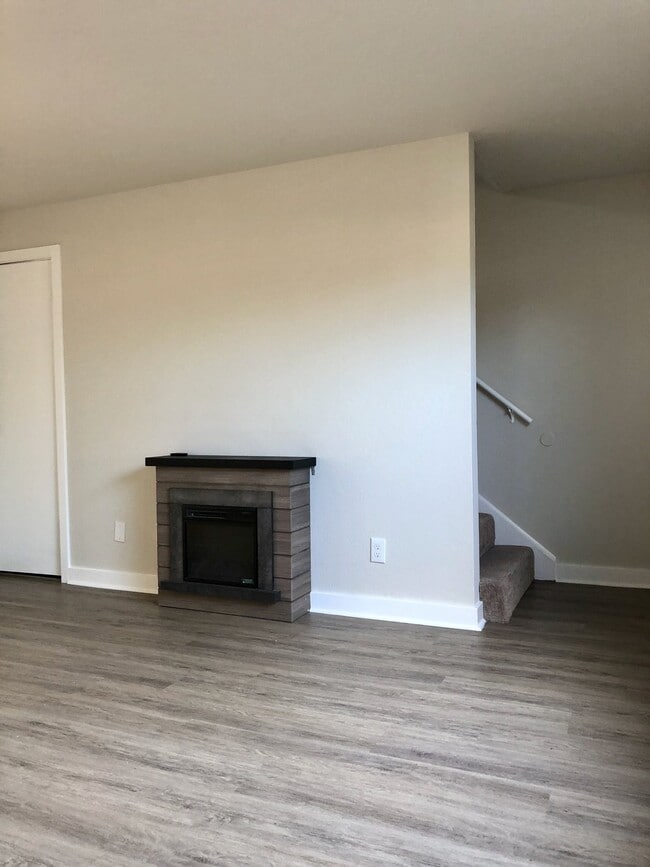 3601 NE 73rd Pl