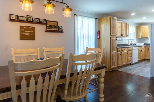 Photo - 426 Spook Rock Rd