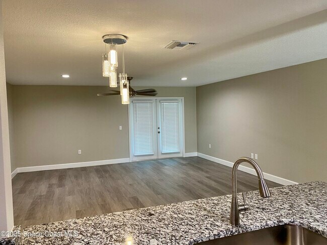 Photo - 6005 Sisson Rd