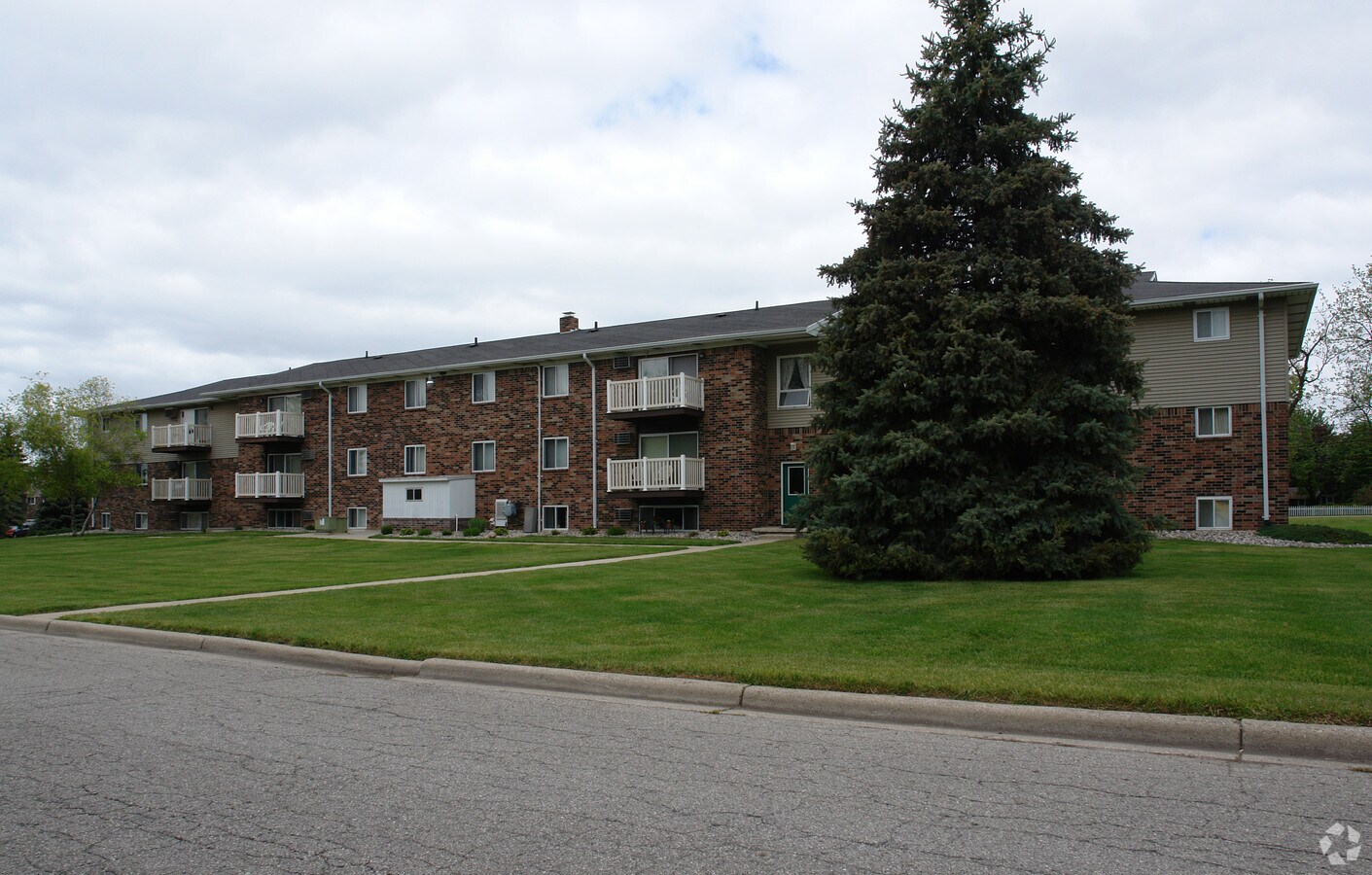 Photo - Prince's Apartments