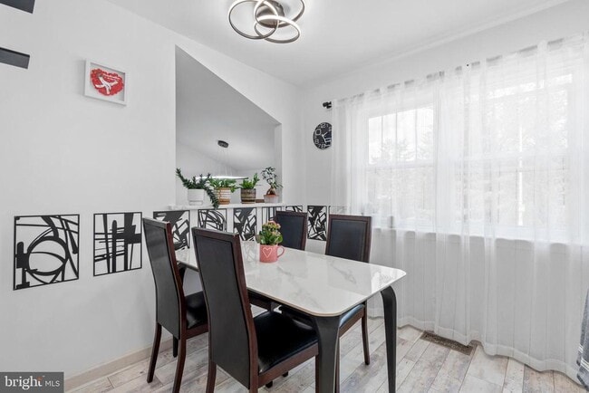 Photo - 838 Hendrix St