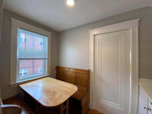 Photo - 651 Washington St