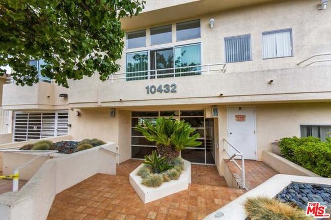 Photo - 10432 Eastborne Ave Condo Unit 304