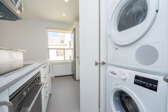 111 Lawton Blvd Unit 502