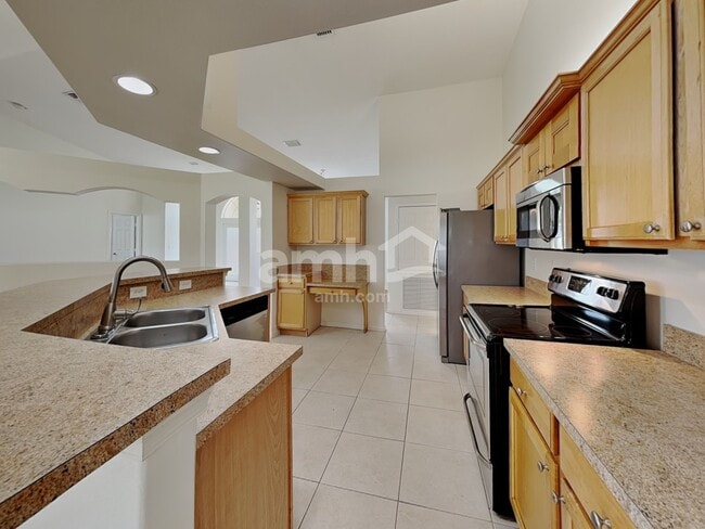 Photo - 5731 NW Zenith Dr