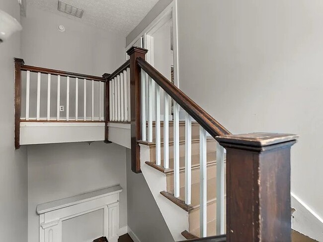 454 W Broadway St Unit 3