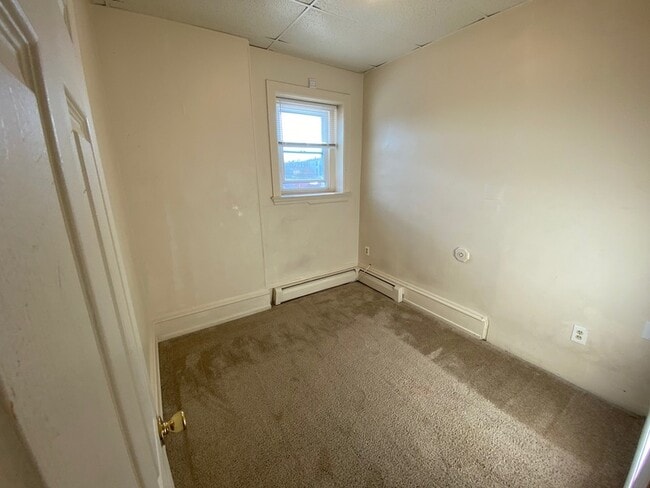 Photo - 705 George St