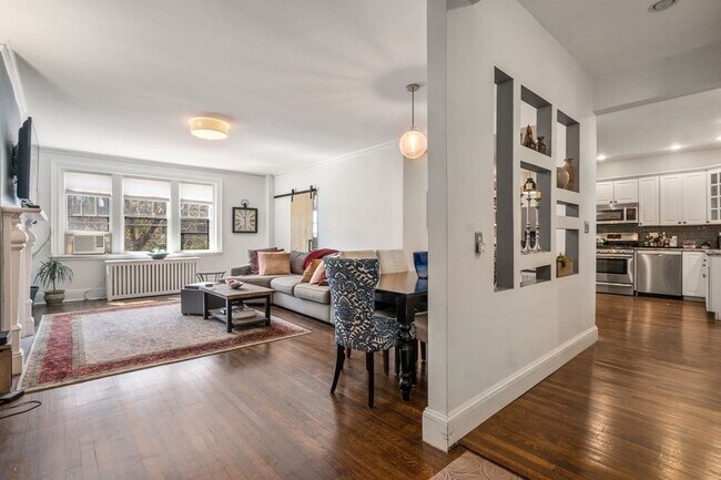 Photo - 6 Lanark Rd Unit 1