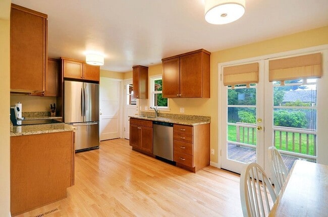 Photo - Remodeled Wedgewood Home!