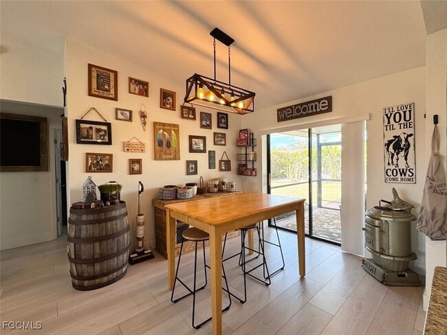 Photo - 2013 NE 4th Ter