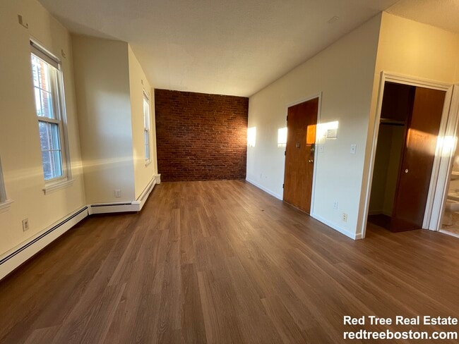 Building Photo - 78 S Huntington Ave Rental