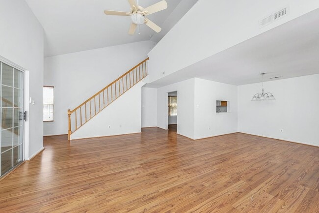 Photo - 2002 Tanglewood Ct