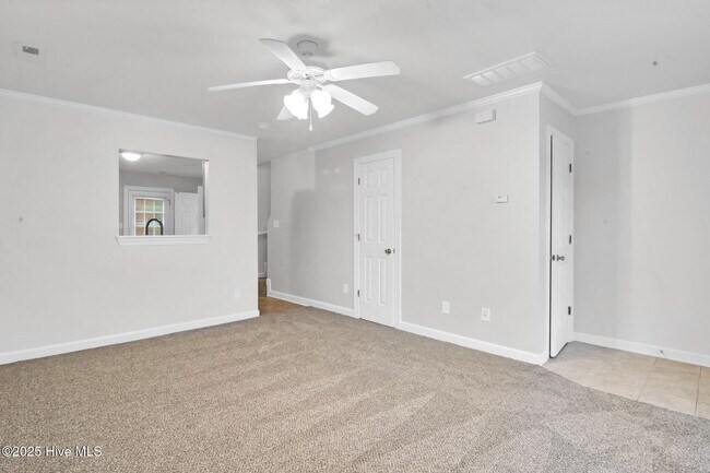 Photo - 1008 Springwood Dr