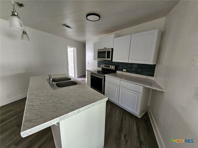 Photo - 1203 Karen Dr