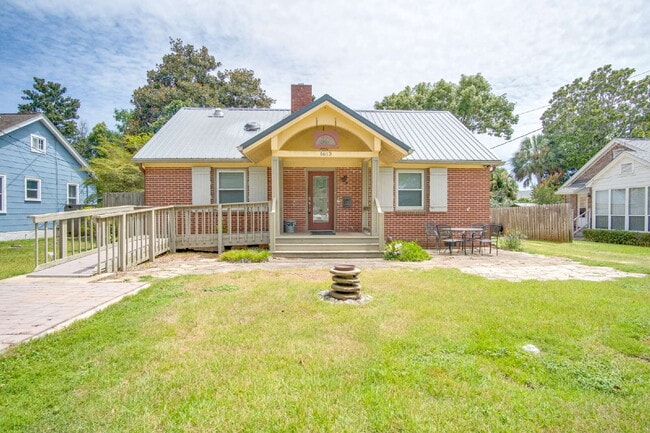 Building Photo - East Pensacola 4BR Home with Loft, Sunroom, Hardwood Floors & Updated Kitchen